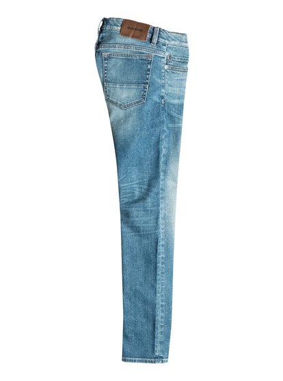 Boys Distorsion Whiten Slim Fit Jeans Boys Distorsion Whiten Slim Fit JeansУзкие джинсы для мальчиков Distorsion Whiten от Quiksilver.ХАРАКТЕРИСТИКИ: классические пять карманов, ширинка на молнии, эластичная хлопчатобумажная ткань, мягкий деним средней плотности 315 г/кв. м.СОСТАВ: 98% хлопок, 2% эластан.<br>