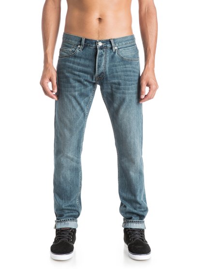 Mens Revolver Best 34 Straight Fit Jeans Mens Revolver Best 34 Straight Fit JeansПрямые мужские джинсы Revolver Best 34 от Quiksilver.ХАРАКТЕРИСТИКИ: классические пять карманов, ширинка на пуговицах, сочетание хлопка и технологичной ткани COOLMAX®, мягкий деним плотностью 383 г/кв. м.СОСТАВ: 80% хлопок, 20% Coolmax.<br>