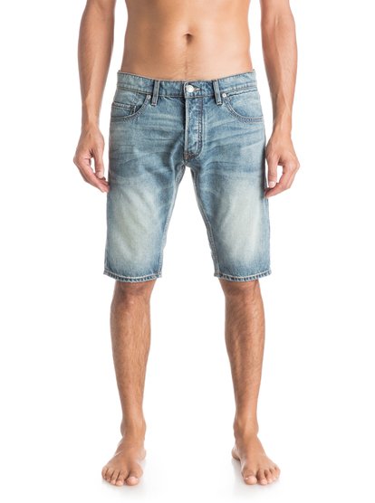 Mens Revolver Elder Denim Shorts Mens Revolver Elder Denim ShortsМужские джинсовые шорты Revolver Elder от Quiksilver.ХАРАКТЕРИСТИКИ: классические пять карманов, ширинка на пуговицах, хлопчатобумажная ткань, мягкий деним плотностью 298 г/кв. м.СОСТАВ: 100% хлопок.<br>