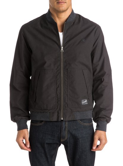 Dark Journeys Jacket Dark Journeys JacketМужская куртка Dark Journeys от Quiksilver.ХАРАКТЕРИСТИКИ: классический «бомбер», два кармана с клапаном, отделка в контрастный рубчик, ярлык-нашивка Quiksilver.СОСТАВ: 68% хлопок, 32% нейлон.<br>