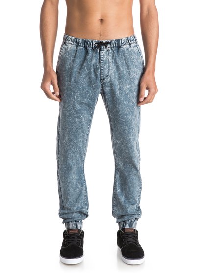 Outta My Way New Joggers Outta My Way New JoggersМужские штаны для бега Outta My Way New от Quiksilver.ХАРАКТЕРИСТИКИ: эластичный пояс и края штанин, накладной задний карман, черный пояс на утяжке, узкий крой с клиновидной вставкой-ластовицей.СОСТАВ: 98% хлопок, 2% эластан.<br>