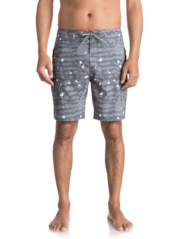 quiksilver, Waterman Deep Sea 19" - Boardshort, CARBON (kns0) 0 Waterman Deep Sea 19" - Boardshort Black EQMBS03017 Quiksilver